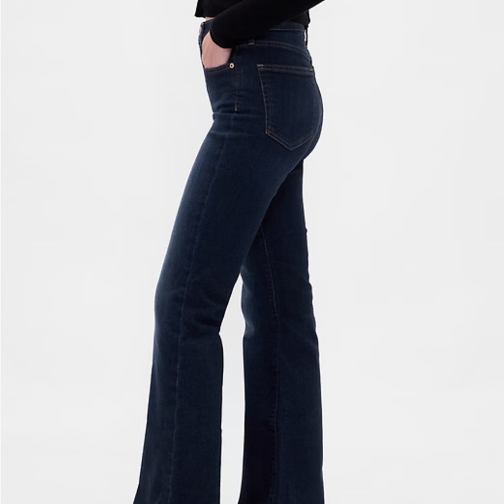 GAP ’70s Flare High Rise Jeans – NWT – Fall Must-Have!